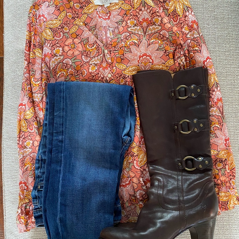 FRYE Knee high brown leather boots.